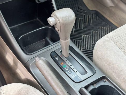 Used 2003 Toyota Camry LE FWD image 12