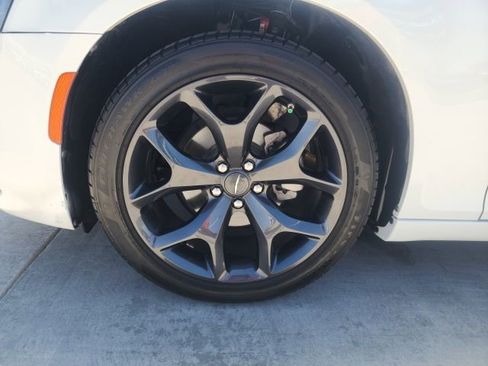 Used 2023 Chrysler 300 Touring w/ Sport Appearance Package RWD image 13