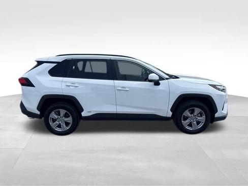 Used 2025 Toyota RAV4 XLE w/ Convenience Package AWD/4WD image 6
