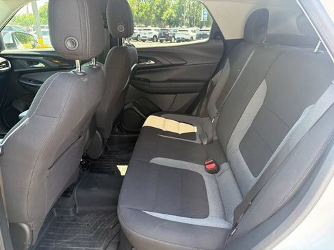 Used 2023 Chevrolet TrailBlazer LT w/ Convenience Package AWD/4WD image 10