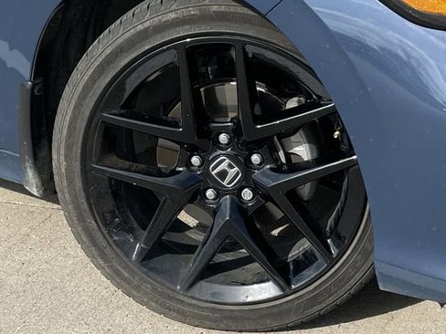 Used 2025 Honda Civic Sport image 9