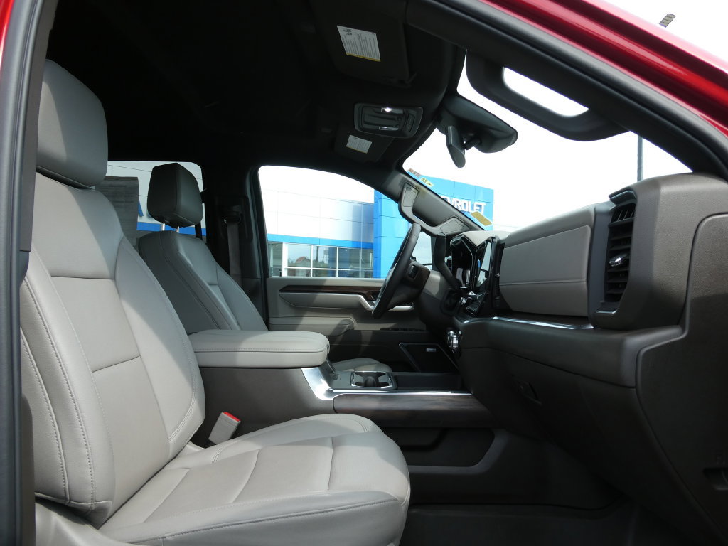 Used 2025 GMC Sierra 2500 SLT AWD/4WD image 14