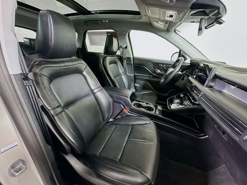 Used 2022 Lincoln Corsair AWD w/ Premium Package image 29