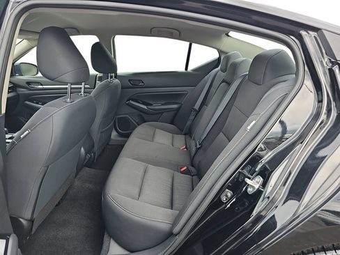 Used 2023 Nissan Altima 2.5 SV FWD image 14
