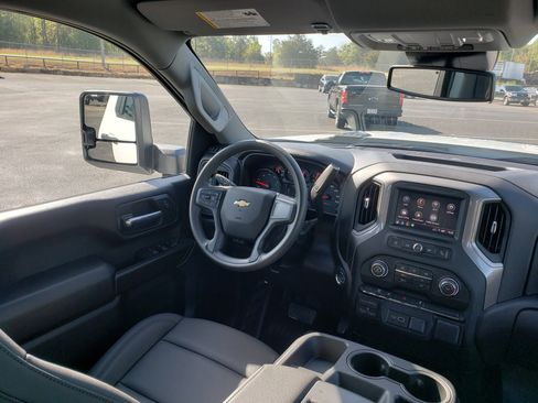New 2026 Chevrolet Silverado 3500 W/T image 39