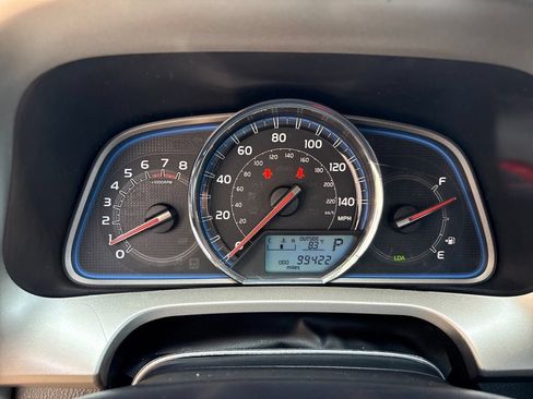 Used 2015 Toyota RAV4 Limited w/ Technology Package FWD image 13