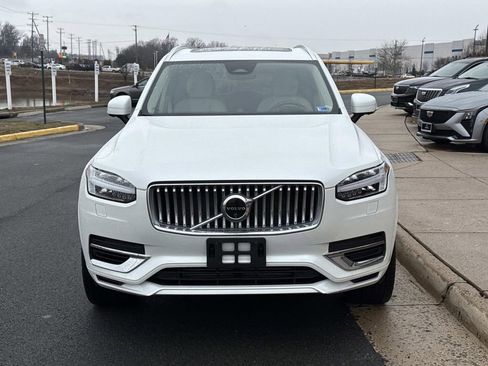 Used 2024 Volvo XC90 T8 Ultimate w/ Lounge Package image 8