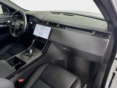 New 2026 Land Rover Range Rover Velar Dynamic SE image 31