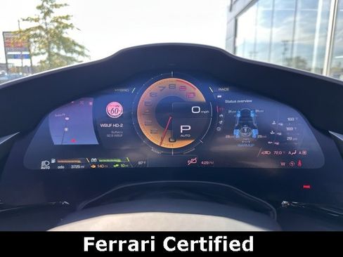 Used 2022 Ferrari SF90 Spider image 23