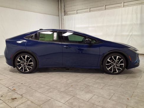 New 2026 Toyota Prius Plug-In Hybrid image 10