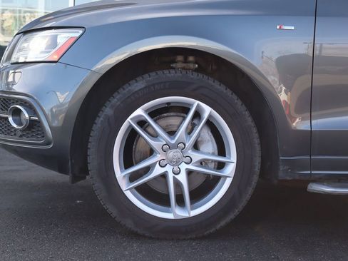 Used 2017 Audi Q5 3.0T Premium Plus image 28