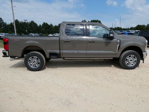 New 2026 Ford F250 Lariat AWD/4WD image 2