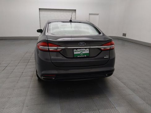 Used 2017 Ford Fusion SE w/ Fusion SE Technology Package FWD image 6