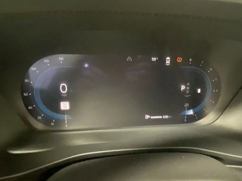 Used 2025 Volvo XC40 B5 Core image 16