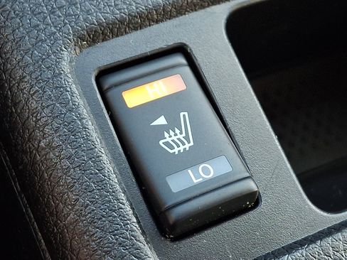 Used 2022 Nissan Rogue Sport SV image 24