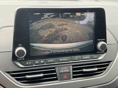 Used 2025 Nissan Altima 2.5 SR image 21