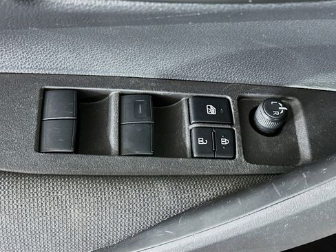 Used 2024 Toyota Corolla LE image 15