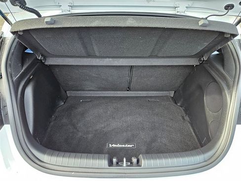 Used 2022 Hyundai Veloster N image 11