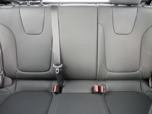 Used 2024 Buick Encore GX Sport Touring w/ Advanced Technology Package image 13