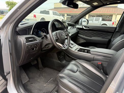 Used 2020 Hyundai Palisade Limited FWD image 13