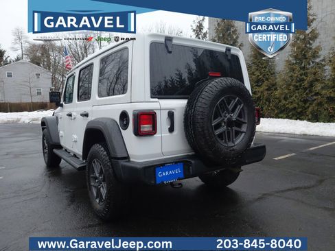 Used 2025 Jeep Wrangler Sport S image 34