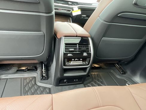 New 2026 BMW X5 M60i image 26