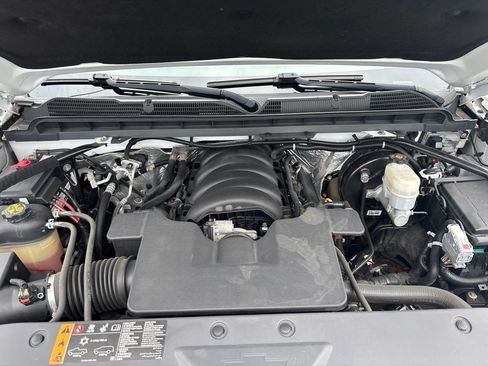 Used 2018 Chevrolet Silverado 1500 LTZ Z71 w/ LTZ Plus Package AWD/4WD image 11