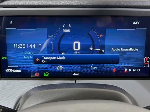 New 2027 Chevrolet Bolt LT w/ Comfort Package FWD image 13