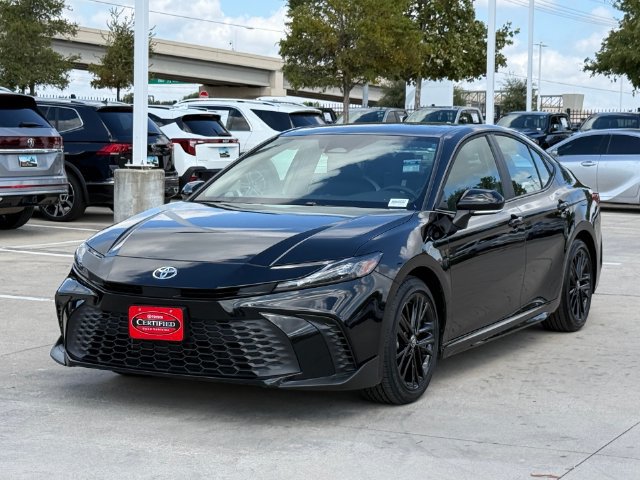 Used 2026 Toyota Camry SE FWD image 7