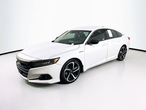 Used 2022 Honda Accord Sport image 3