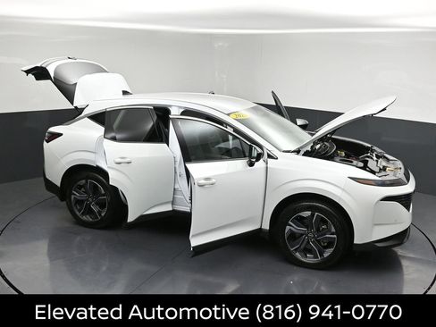 Certified 2025 Nissan Murano SV FWD image 29