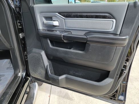 Used 2020 RAM 2500 Big Horn image 14
