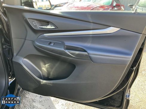 Used 2022 Chevrolet Bolt EUV LT w/ Convenience Package image 62