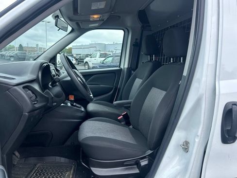 Used 2022 RAM ProMaster City Tradesman FWD image 5