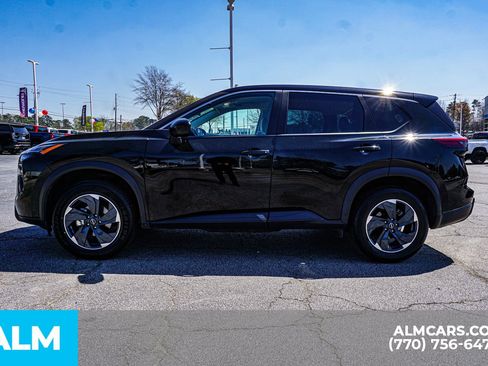 Used 2025 Nissan Rogue SV image 10