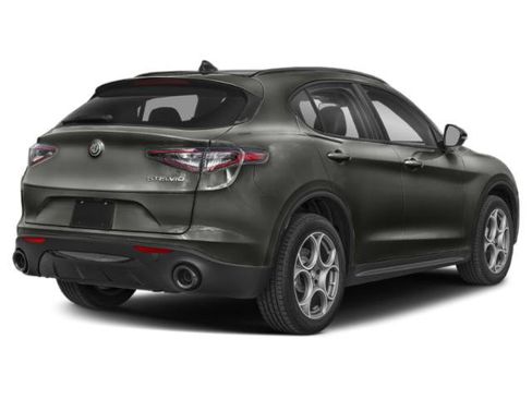 Certified 2024 Alfa Romeo Stelvio Veloce image 3