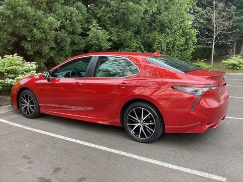 Certified 2023 Toyota Camry SE AWD/4WD image 8