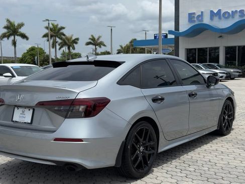 Used 2025 Honda Civic Sport image 11