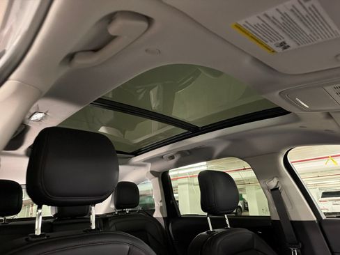 New 2026 Lincoln Nautilus Reserve AWD/4WD image 13
