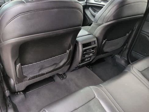 Used 2025 Jeep Grand Cherokee Altitude image 18