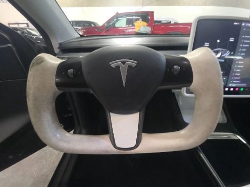 Used 2022 Tesla Model Y Performance AWD/4WD image 5