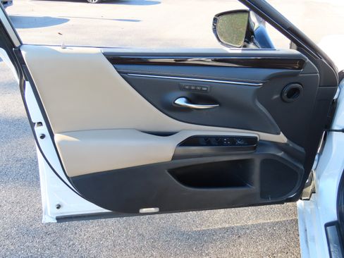 Used 2019 Lexus ES 350 w/ Premium Package image 20