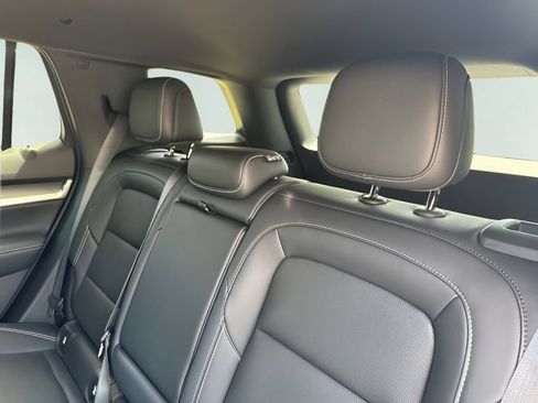 New 2027 GMC Terrain Elevation w/ Elevation Premium Package FWD image 23