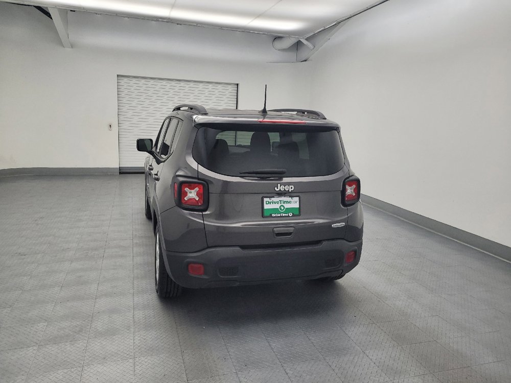 Used 2020 Jeep Renegade Latitude w/ Popular Equipment Group FWD image 6