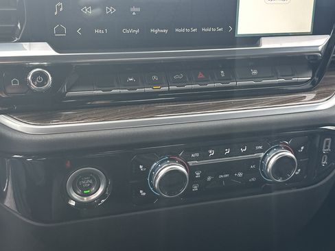 Certified 2023 GMC Sierra 1500 Elevation image 33