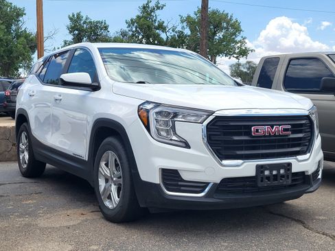 Used 2024 GMC Terrain SLE FWD image 14