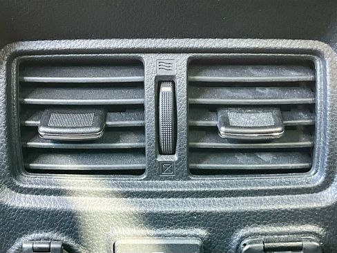 Used 2023 Nissan Titan PRO-4X w/ Off Road Protection Package AWD/4WD image 26