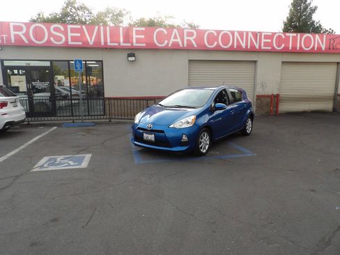 Used 2012 Toyota Prius C Four image 1