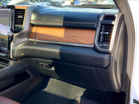 Certified 2020 RAM 1500 Limited image 17