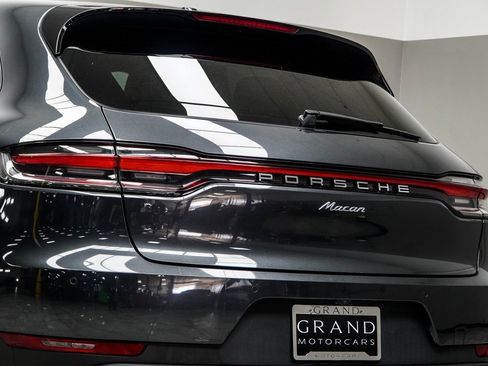 Used 2019 Porsche Macan image 13